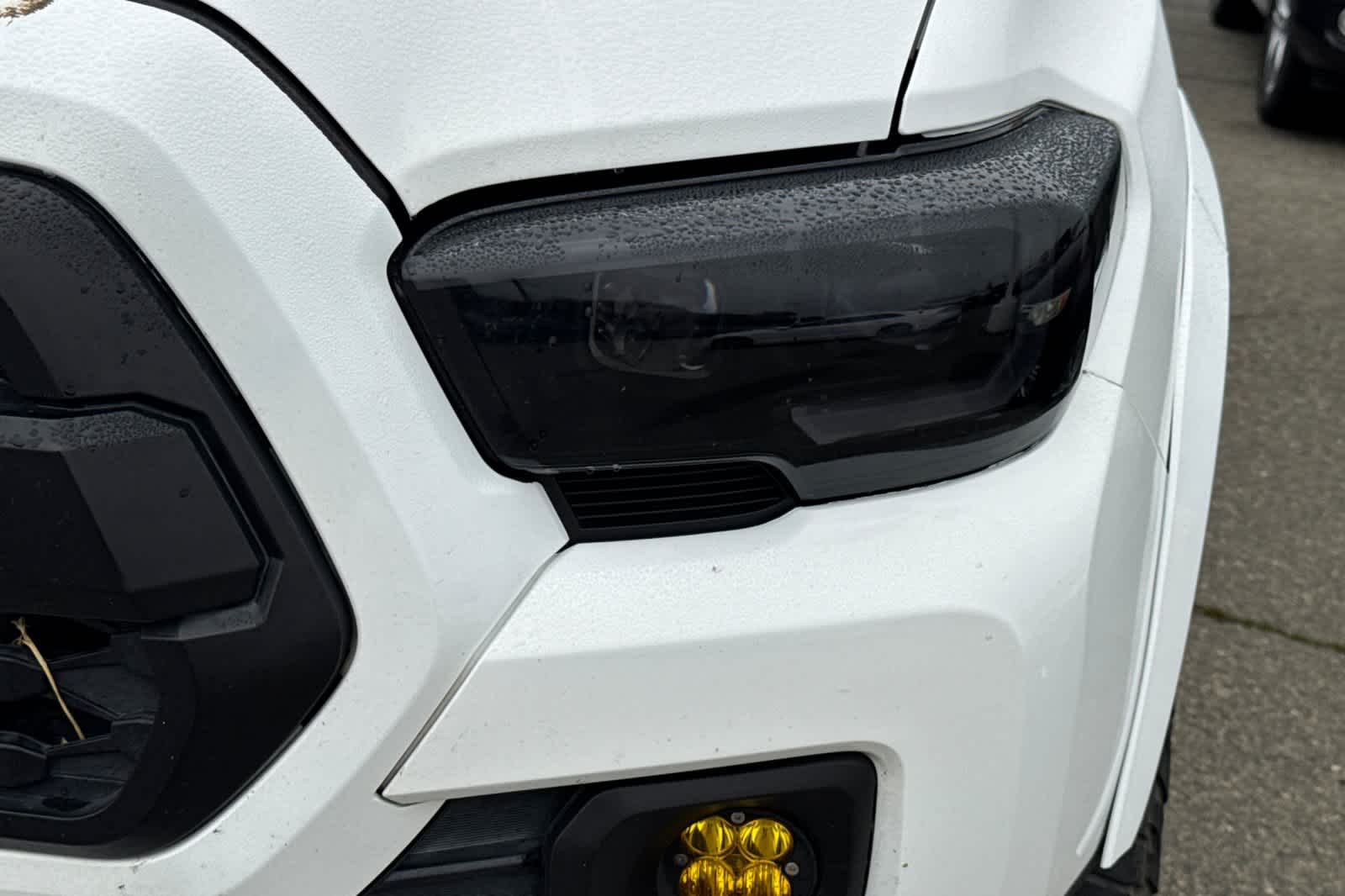 Thumbnail: 2017 Toyota Tacoma - 11