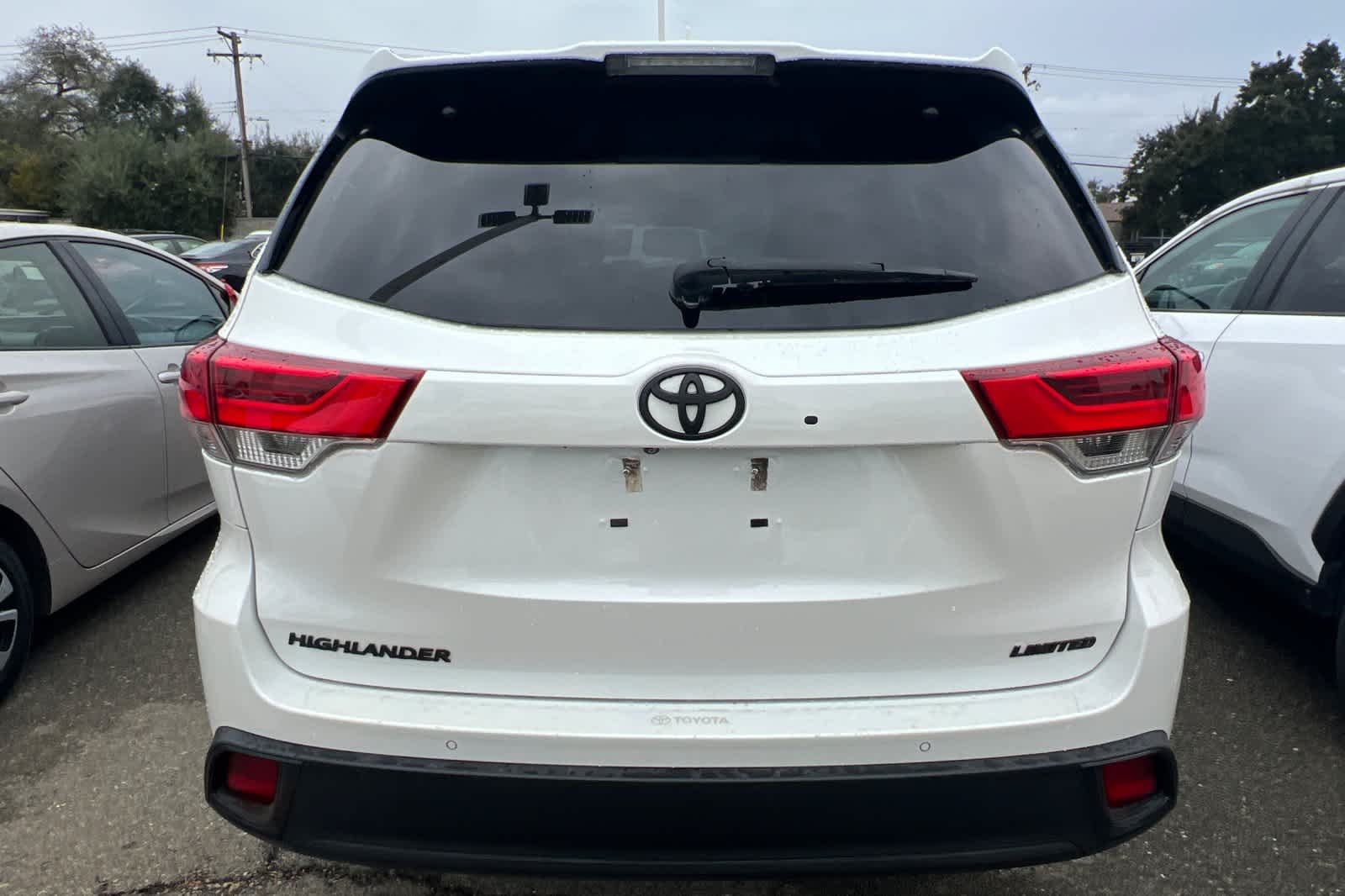 Thumbnail: 2019 Toyota Highlander - 5
