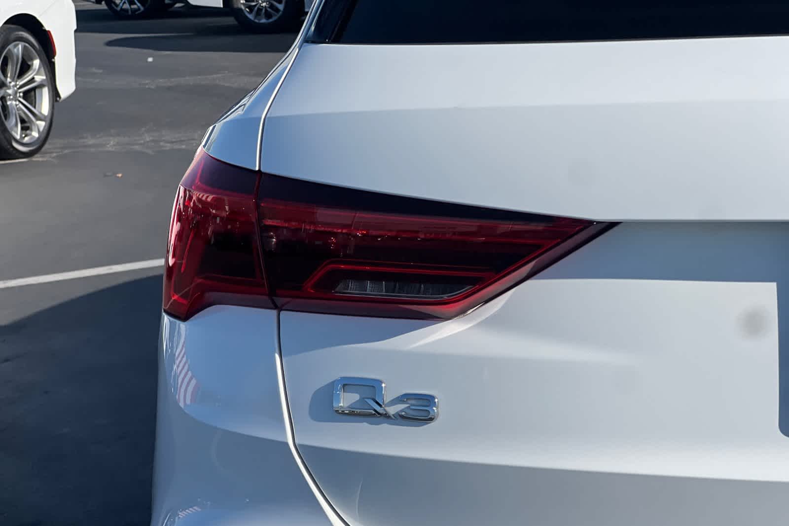 Thumbnail: 2020 Audi Q3 - 29