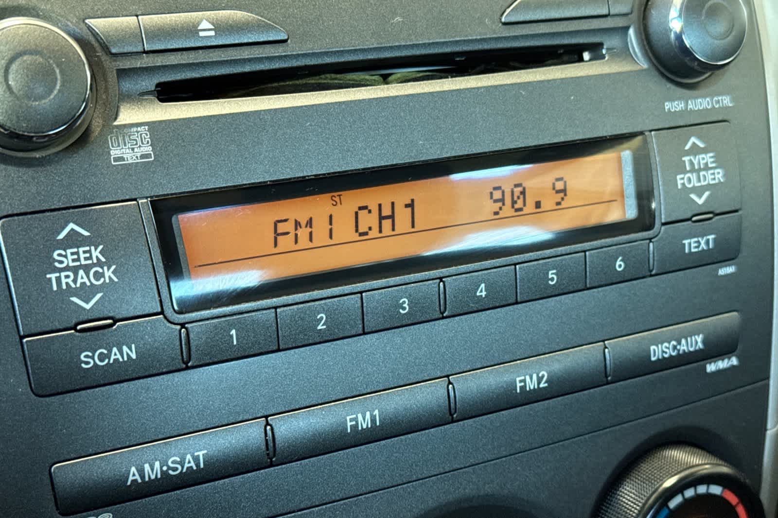 Thumbnail: 2010 Toyota Corolla - 18