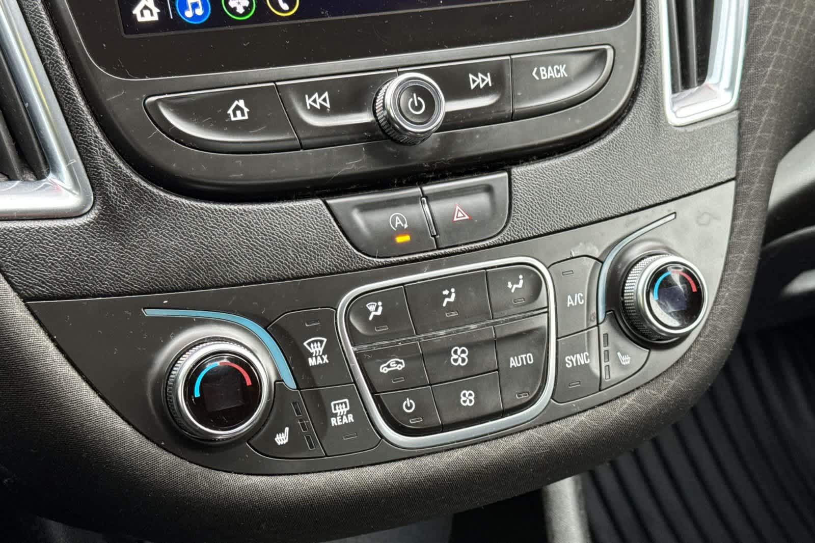 Thumbnail: 2020 Chevrolet Malibu - 21