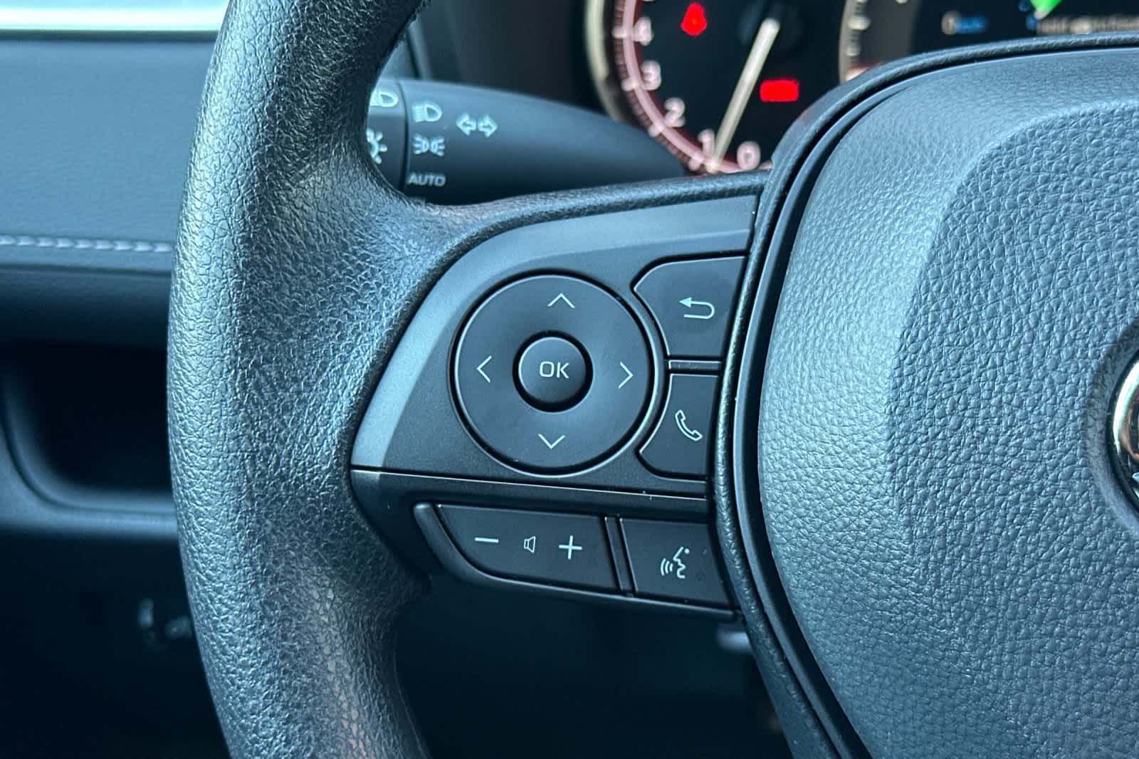 Thumbnail: 2025 Toyota RAV4 - 26