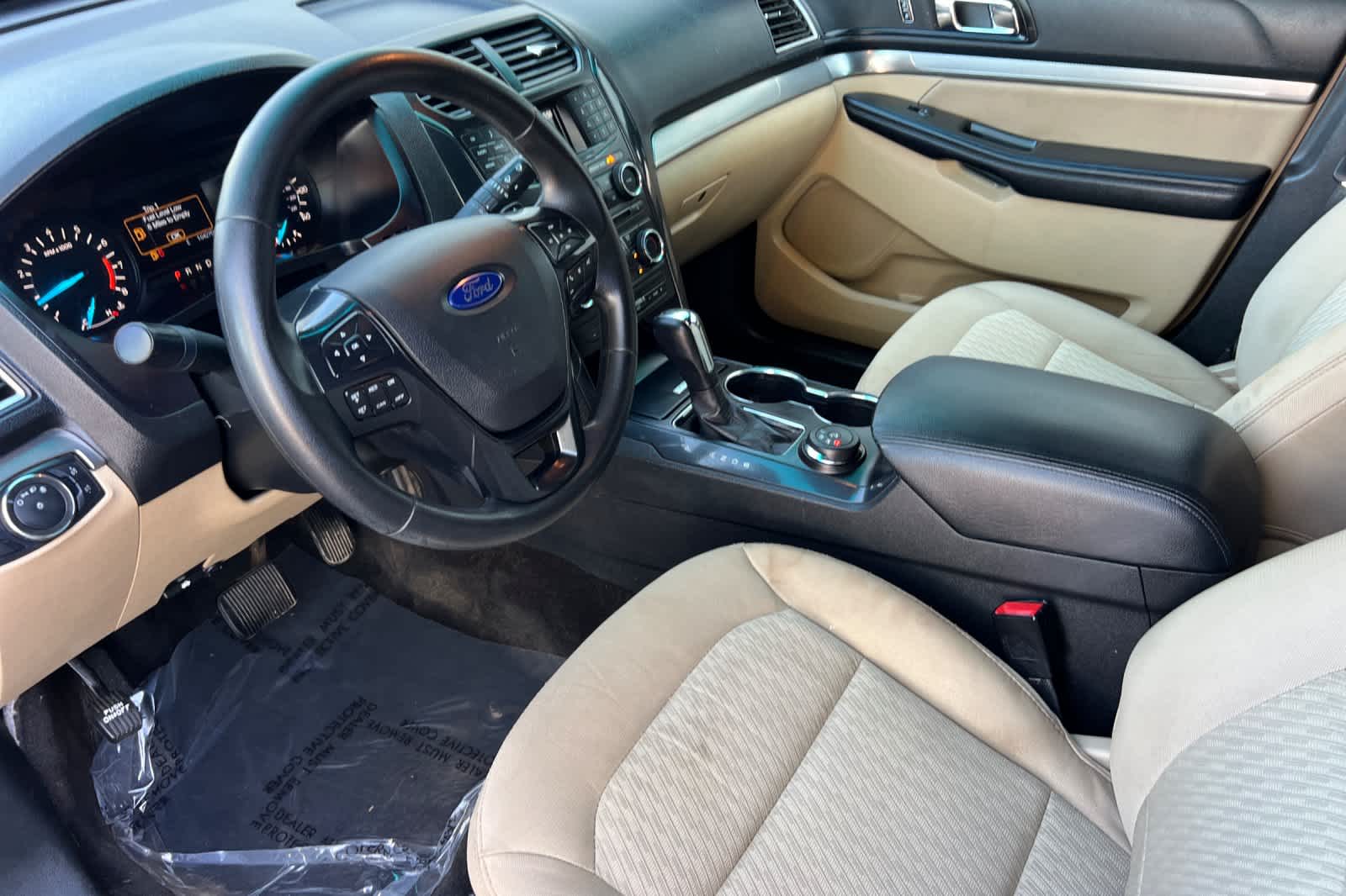 Thumbnail: 2017 Ford Explorer - 11