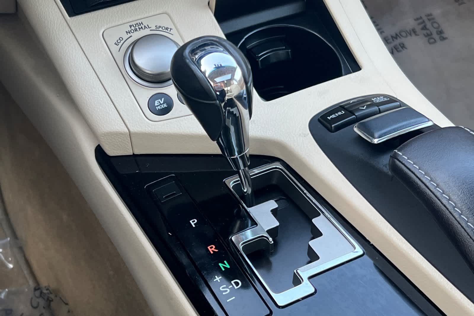 Thumbnail: 2014 Lexus ES - 23