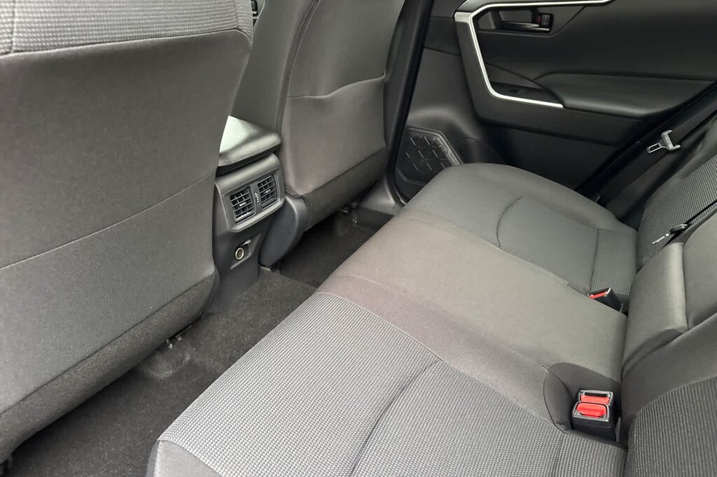 New 2025 Toyota RAV4 LE SUV