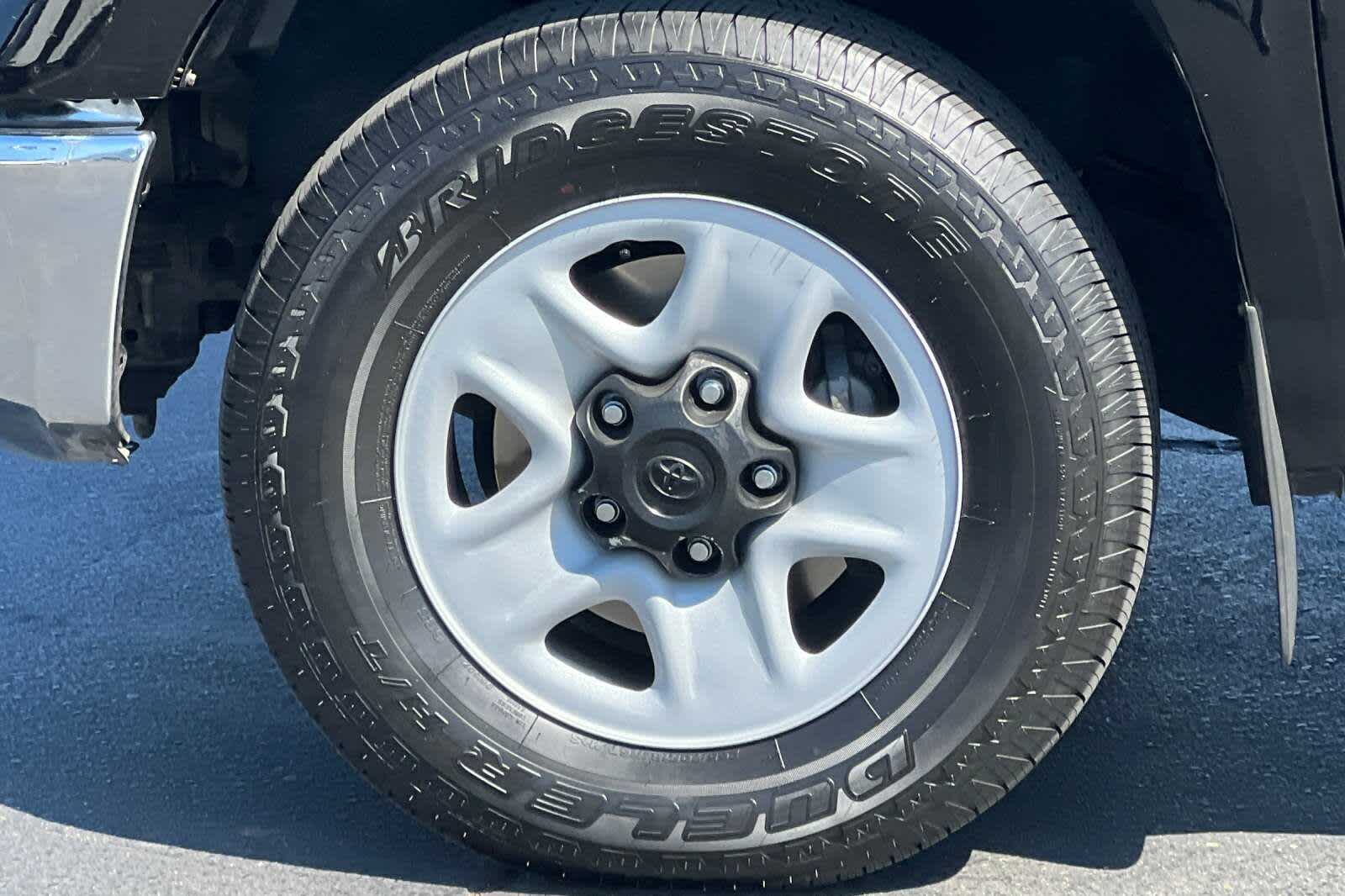 Thumbnail: 2014 Toyota Tundra - 27