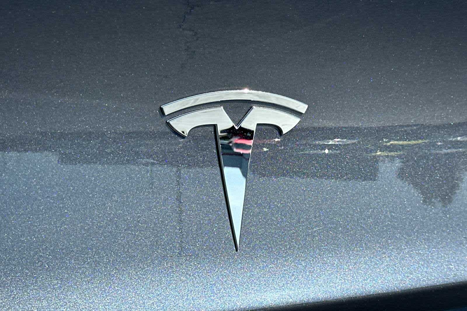 Thumbnail: 2018 Tesla Model 3 - 31