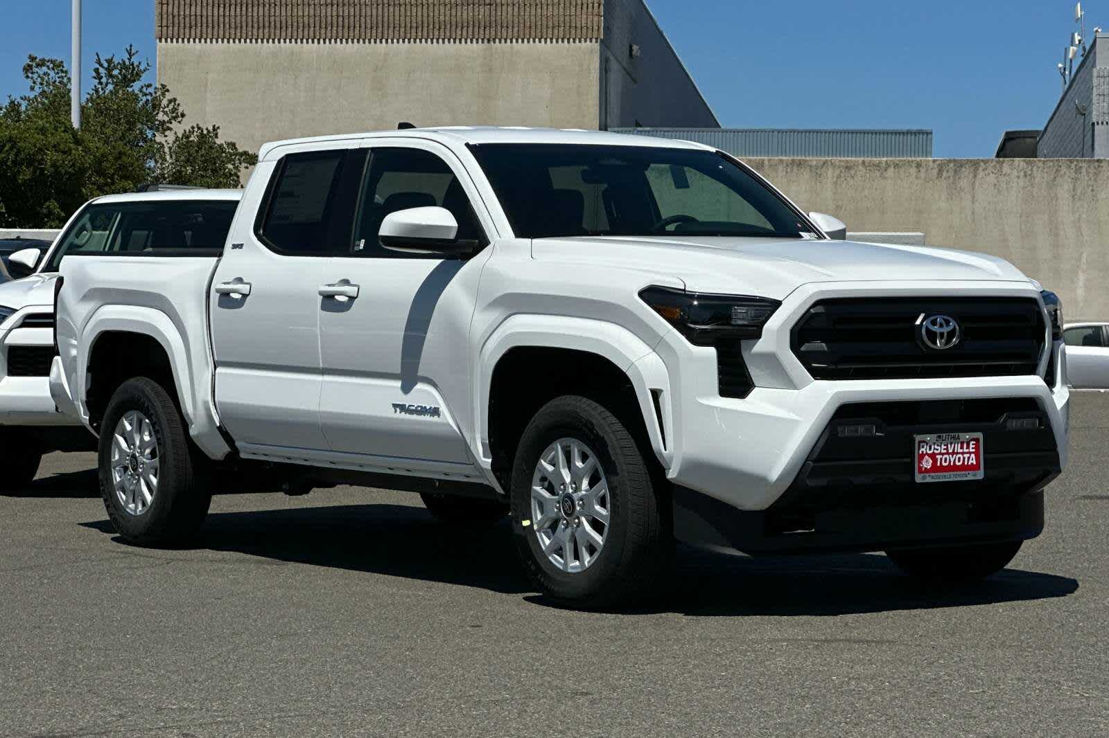 Thumbnail: 2025 Toyota Tacoma - 9