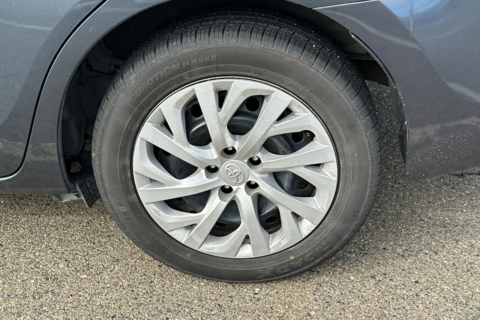 Thumbnail: 2018 Toyota Corolla - 18