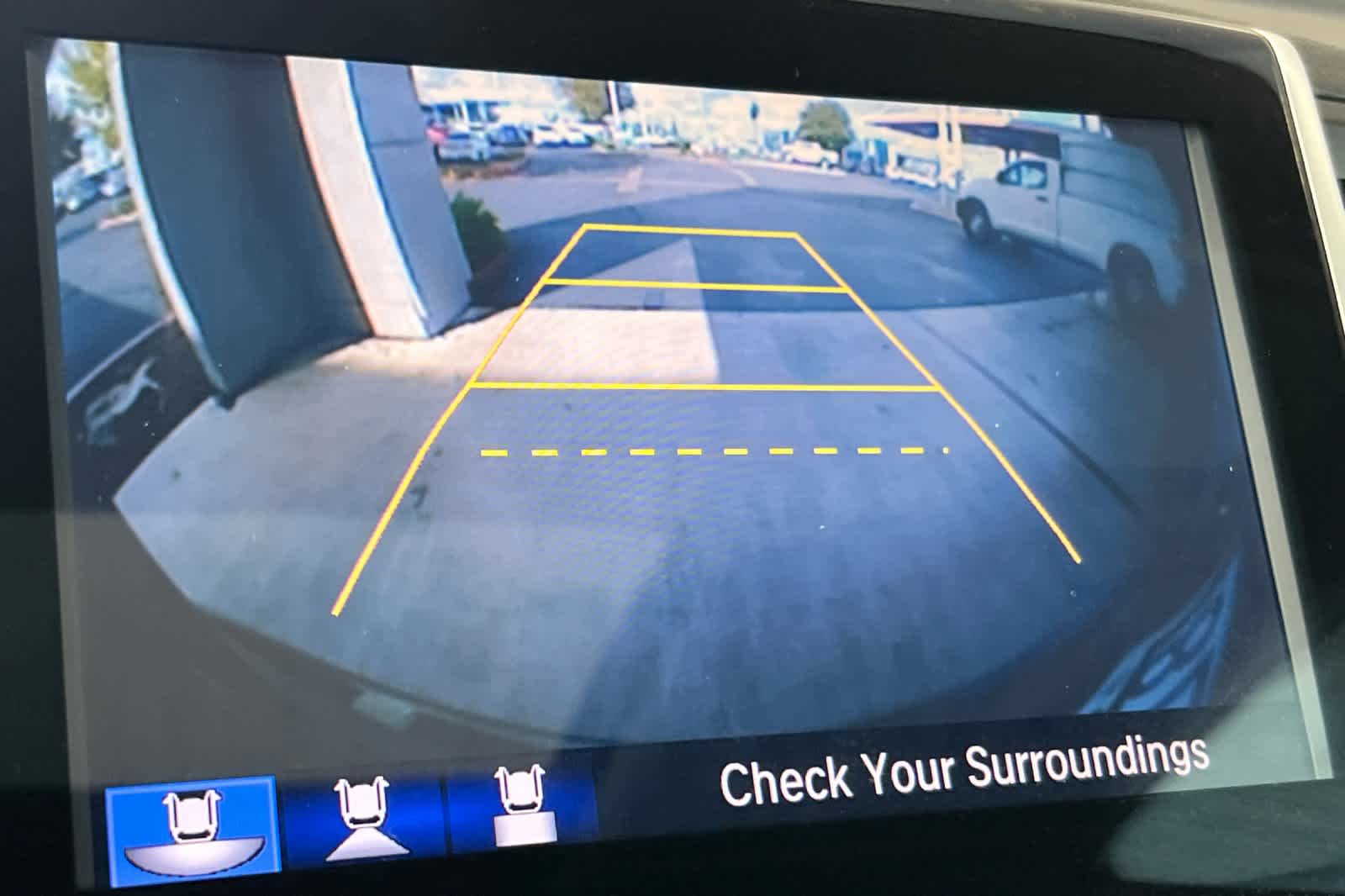 Thumbnail: 2016 Honda Pilot - 22