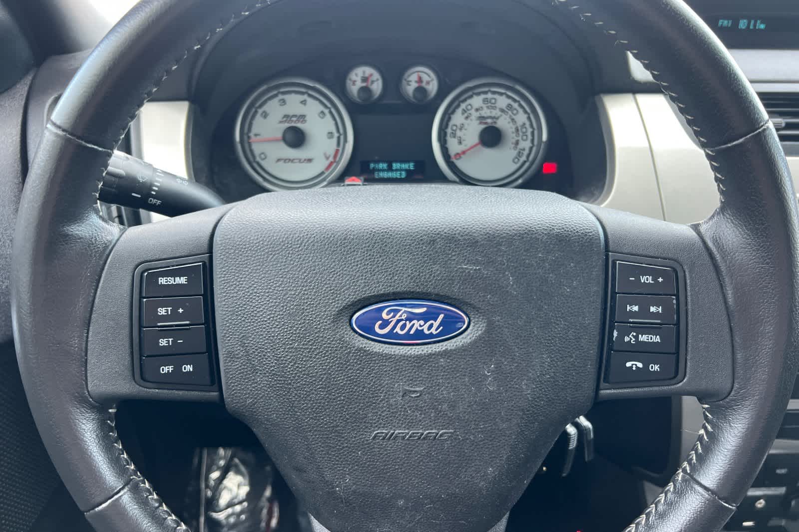 Thumbnail: 2009 Ford Focus - 21