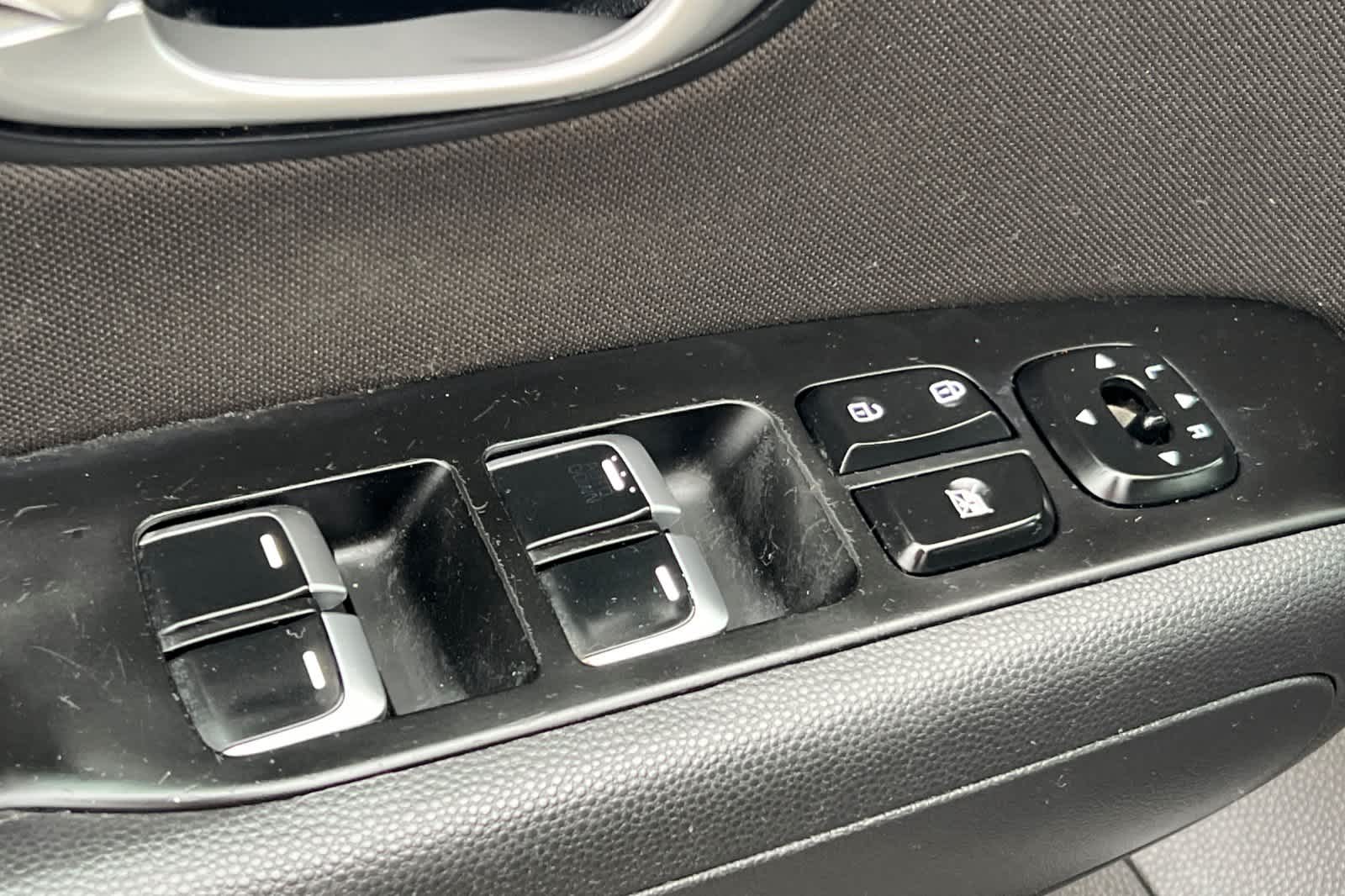 Thumbnail: 2019 Kia Soul - 13