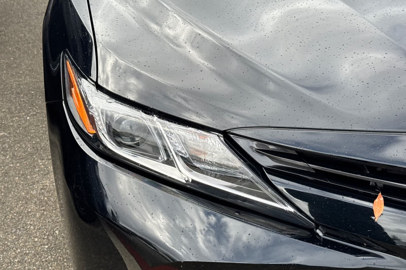 Thumbnail: 2018 Toyota Camry - 8