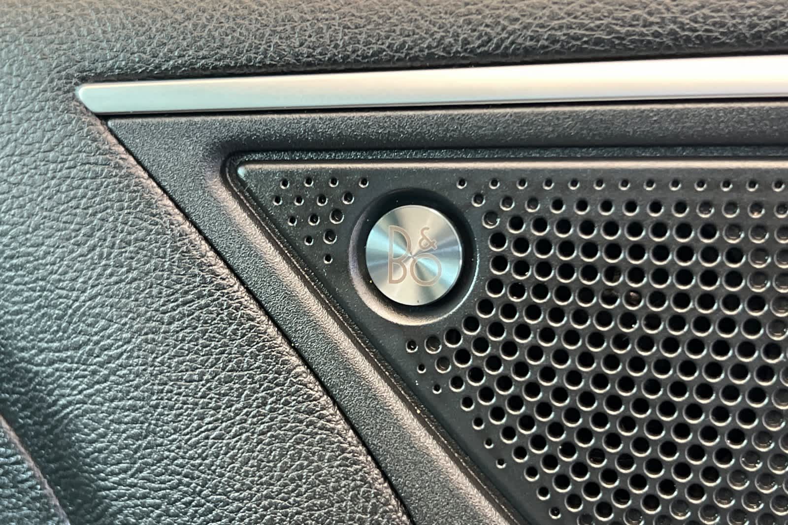 Thumbnail: 2022 Ford Edge - 20