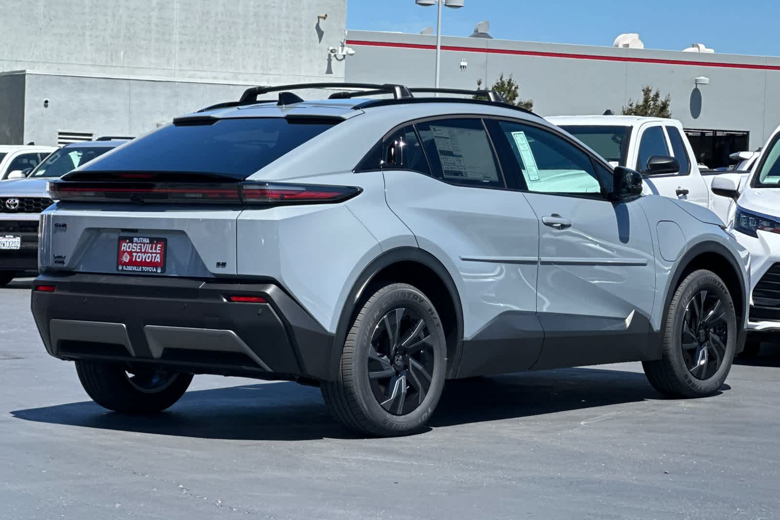 Thumbnail: 2026 Toyota C-HR - 2