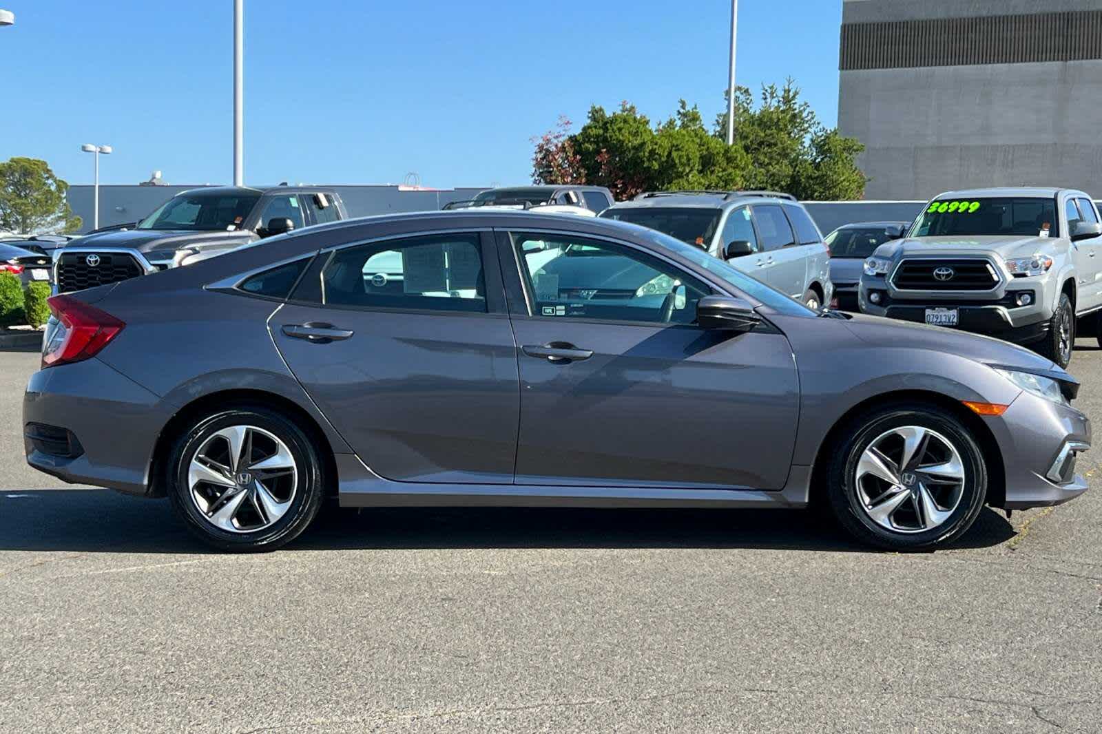 Thumbnail: 2019 Honda Civic - 6