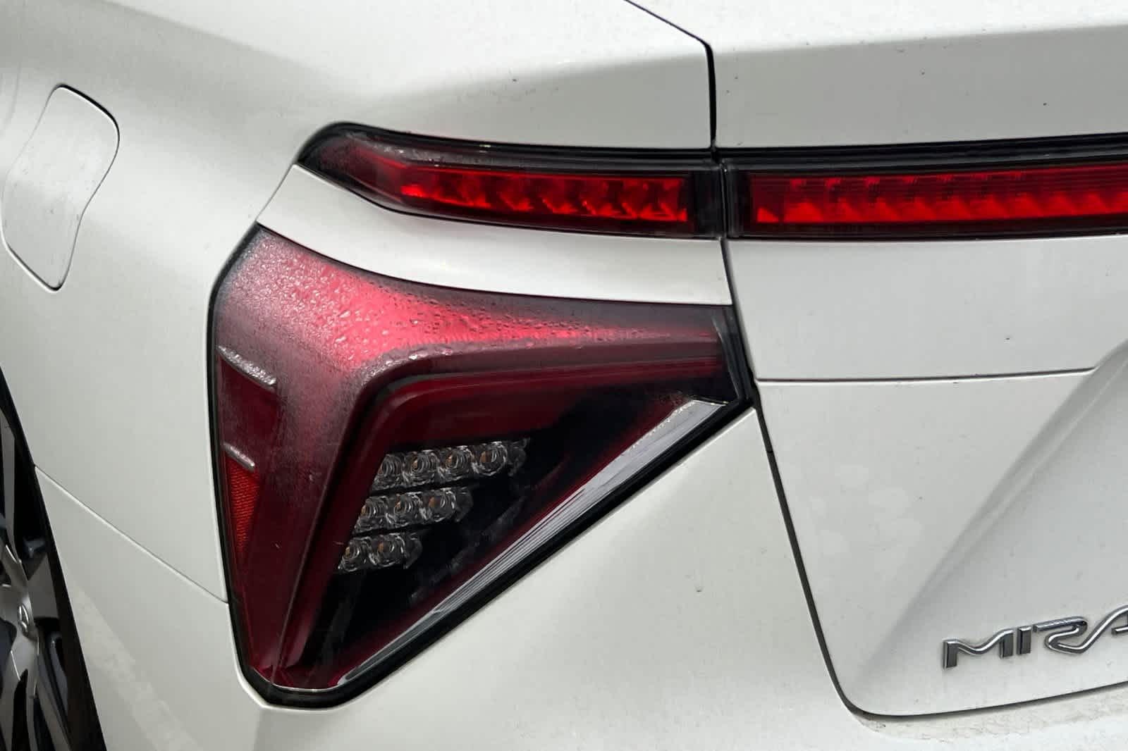 Thumbnail: 2018 Toyota Mirai - 15