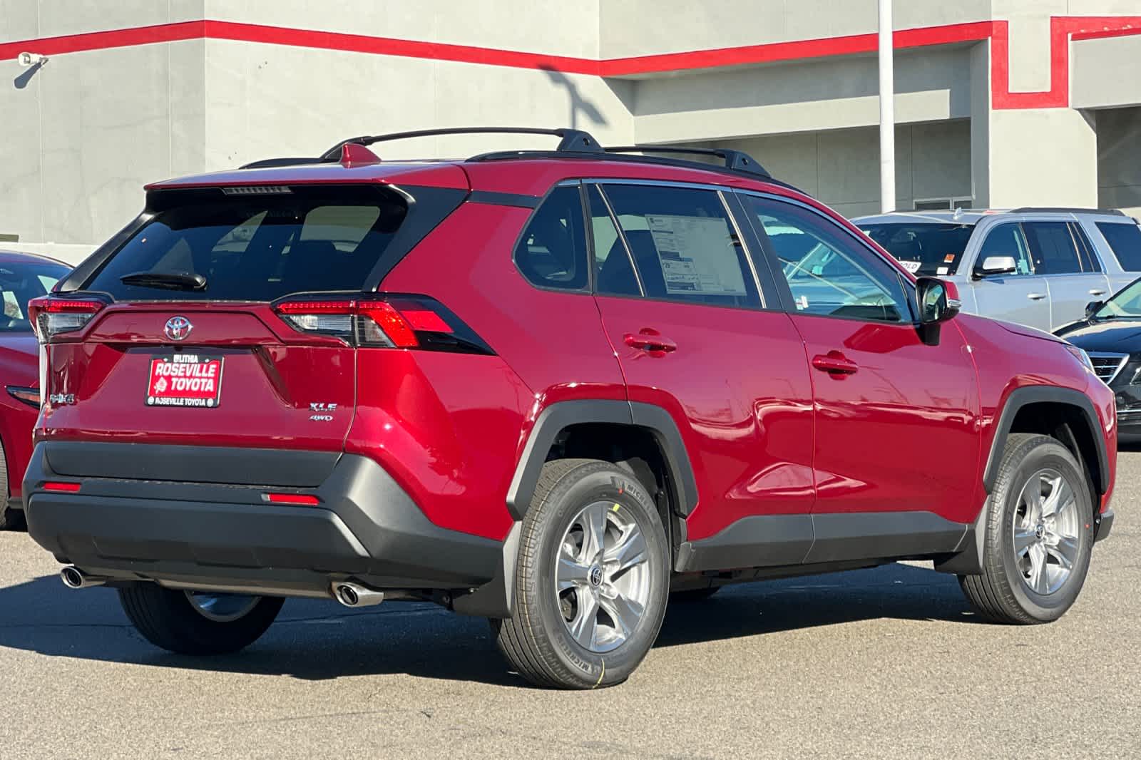 Thumbnail: 2025 Toyota RAV4 - 2