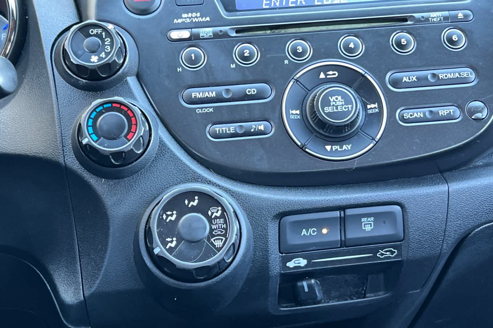 Thumbnail: 2012 Honda Fit - 20