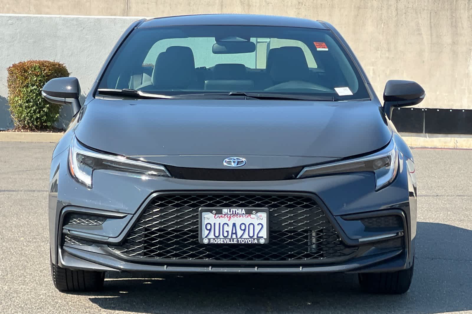 Thumbnail: 2025 Toyota Corolla - 10