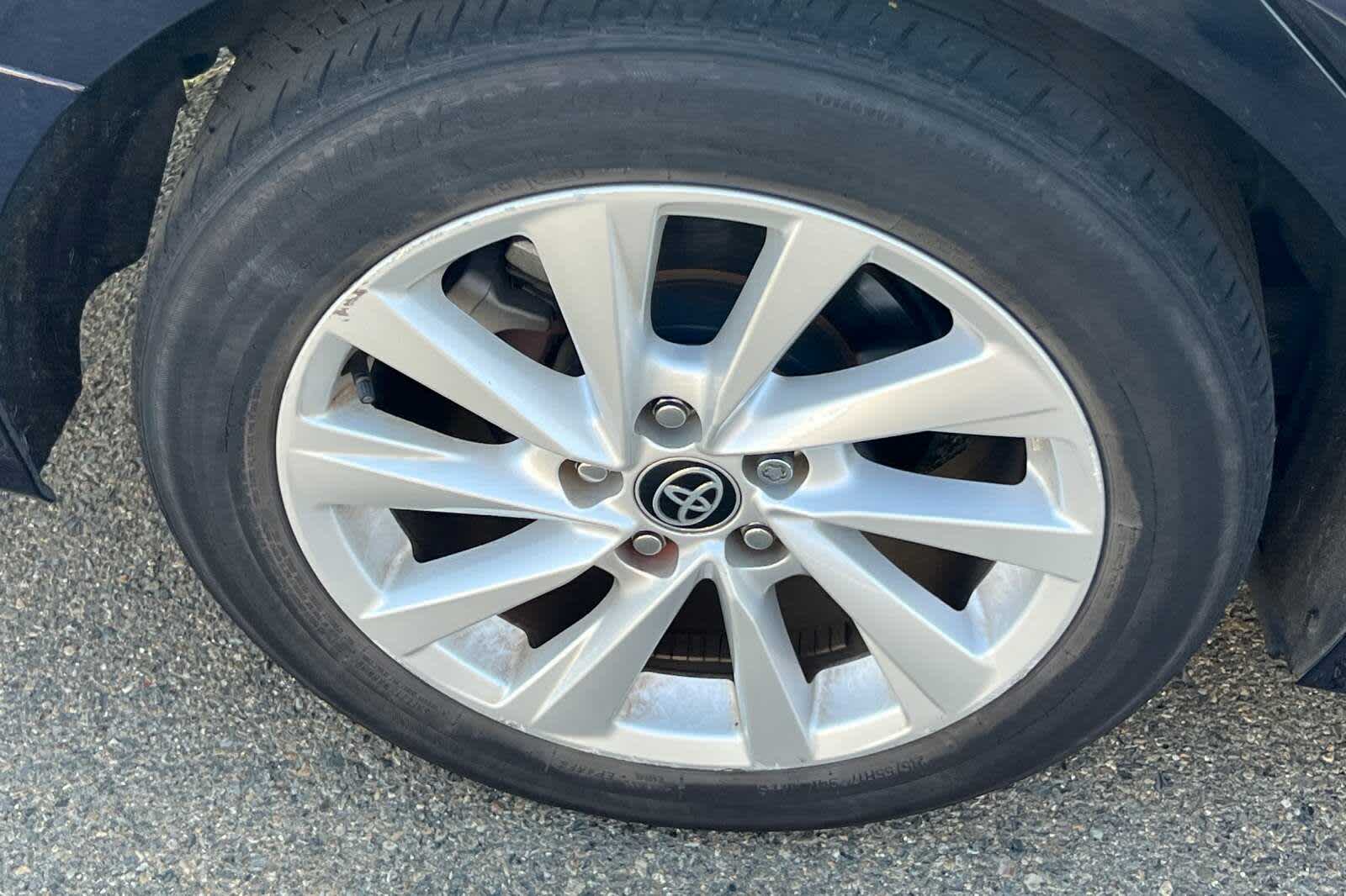 2021 Toyota Camry LE 14