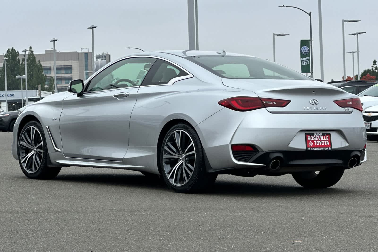 Thumbnail: 2017 INFINITI Q60 - 7