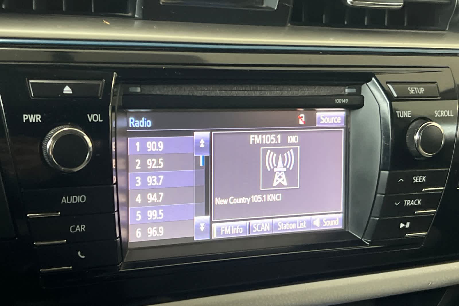 Thumbnail: 2015 Toyota Corolla - 18