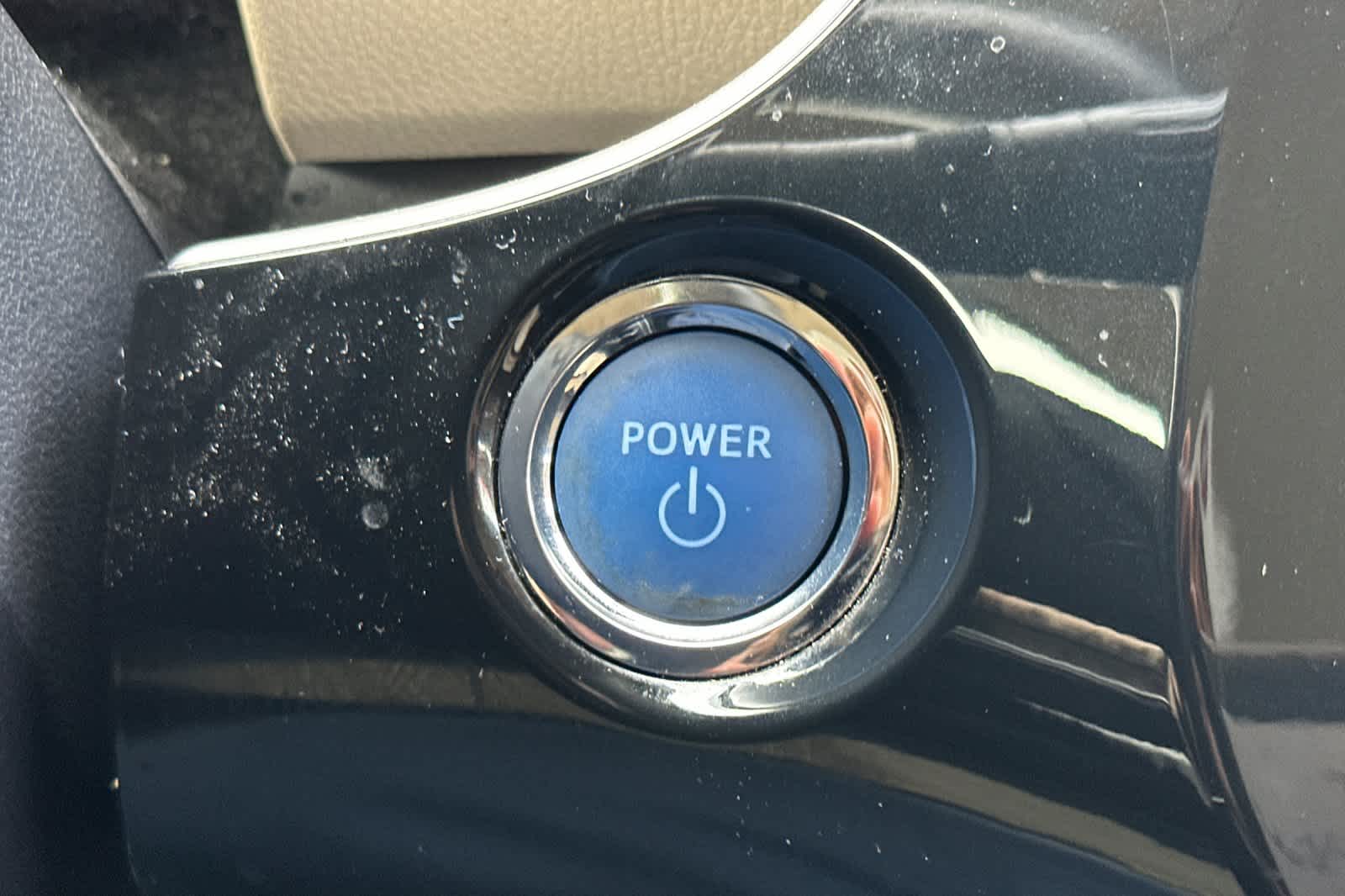 Thumbnail: 2016 Toyota Prius - 24