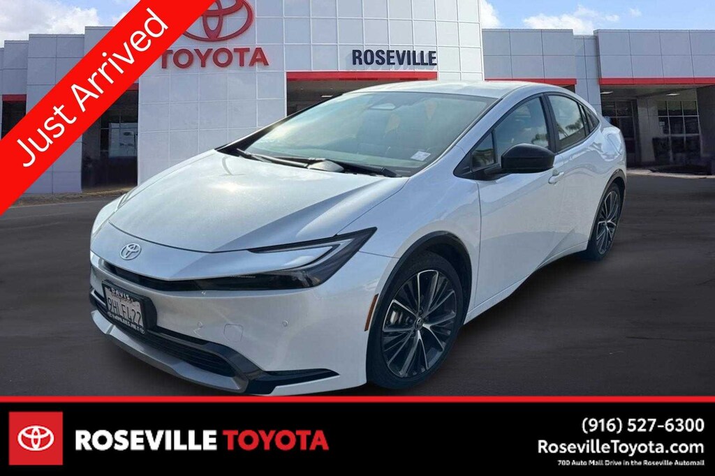 Used 2023 Toyota Prius XLE Hatchback