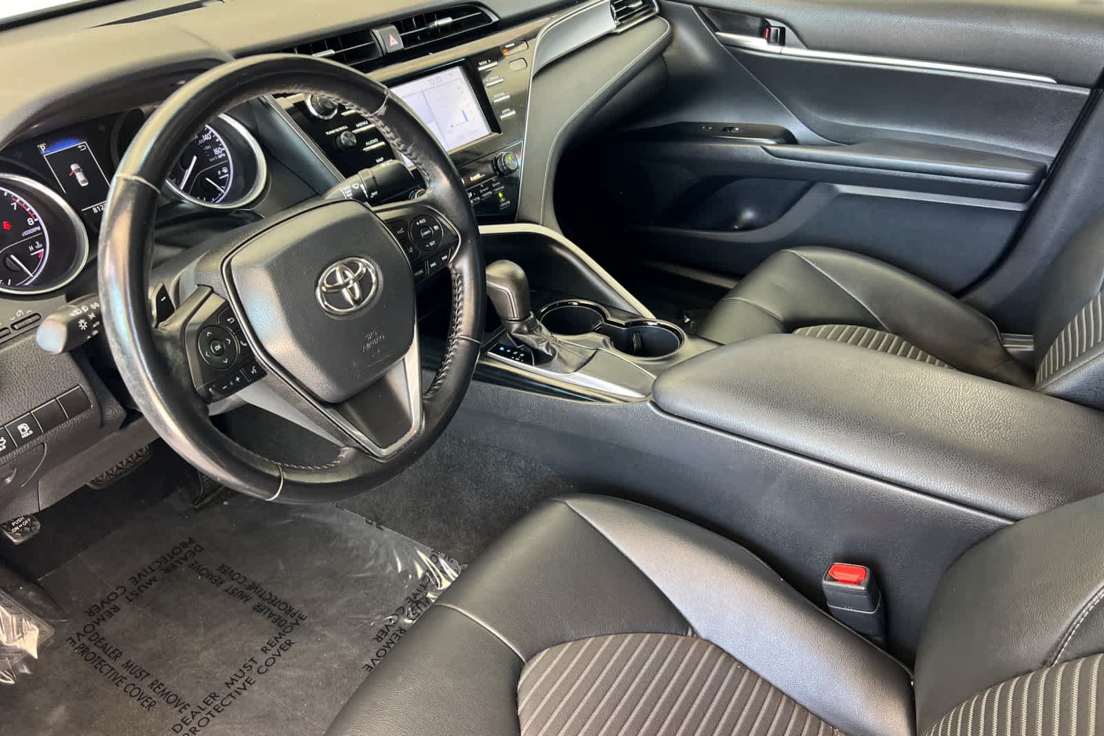 Thumbnail: 2019 Toyota Camry - 11