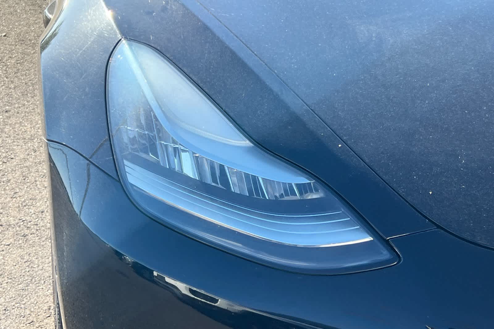 Thumbnail: 2018 Tesla Model 3 - 14
