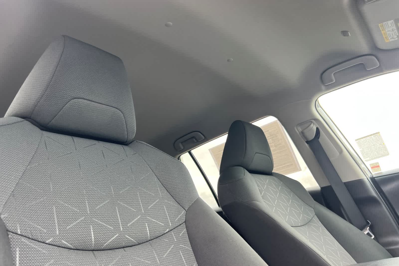 Thumbnail: 2024 Toyota RAV4 - 18