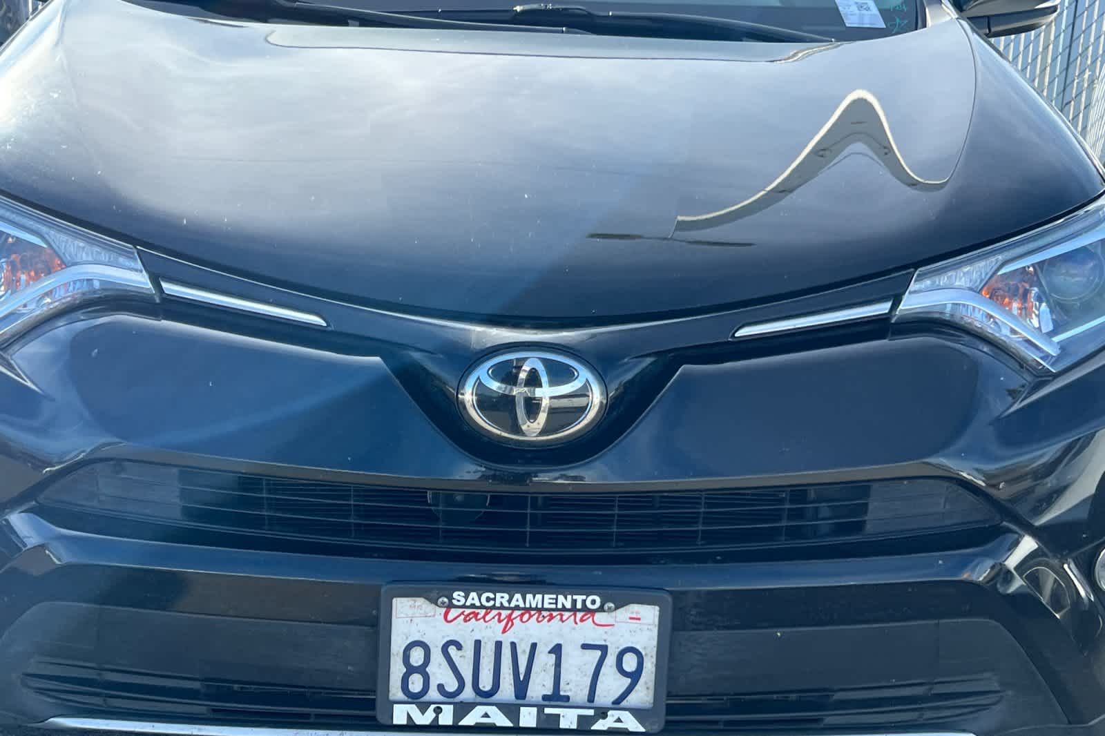 Thumbnail: 2018 Toyota RAV4 - 9