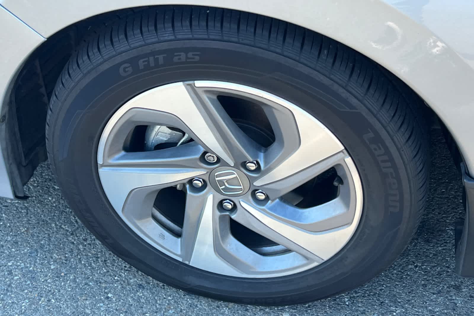 Thumbnail: 2019 Honda Insight - 21