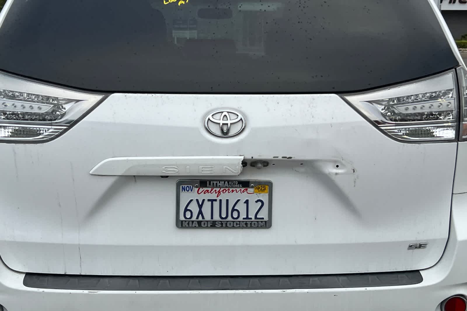 Thumbnail: 2013 Toyota Sienna - 16