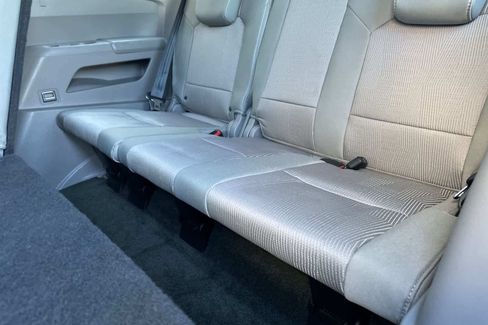 Thumbnail: 2015 Honda Pilot - 16