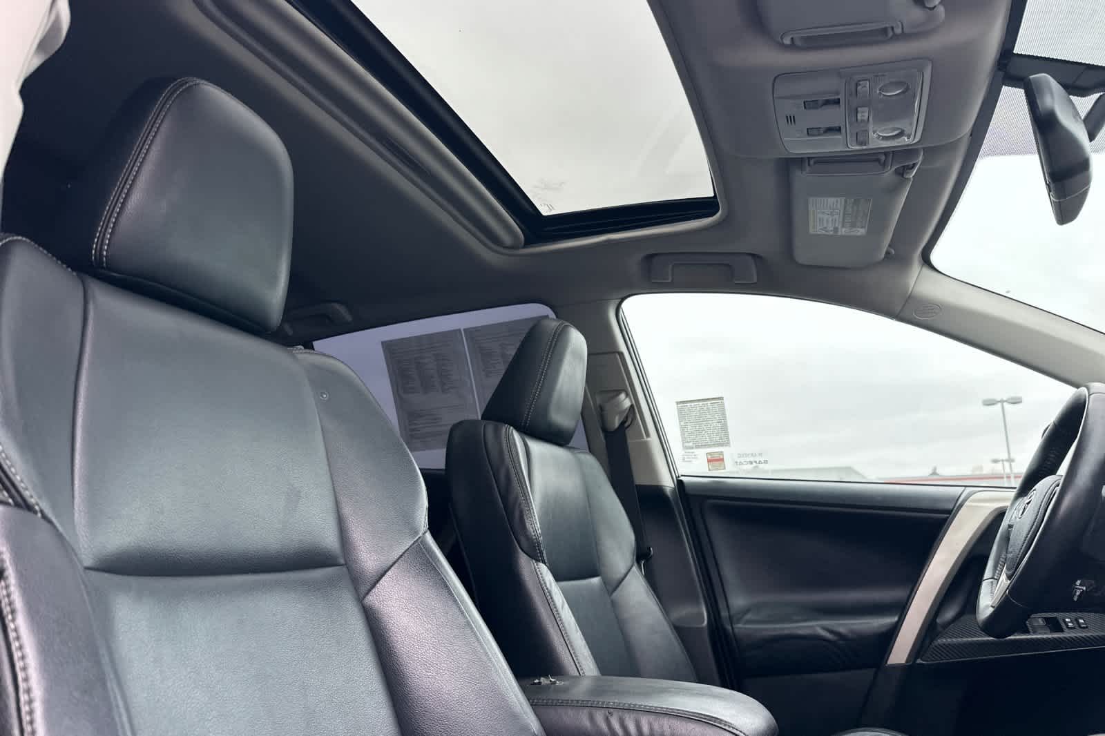 Thumbnail: 2013 Toyota RAV4 - 17