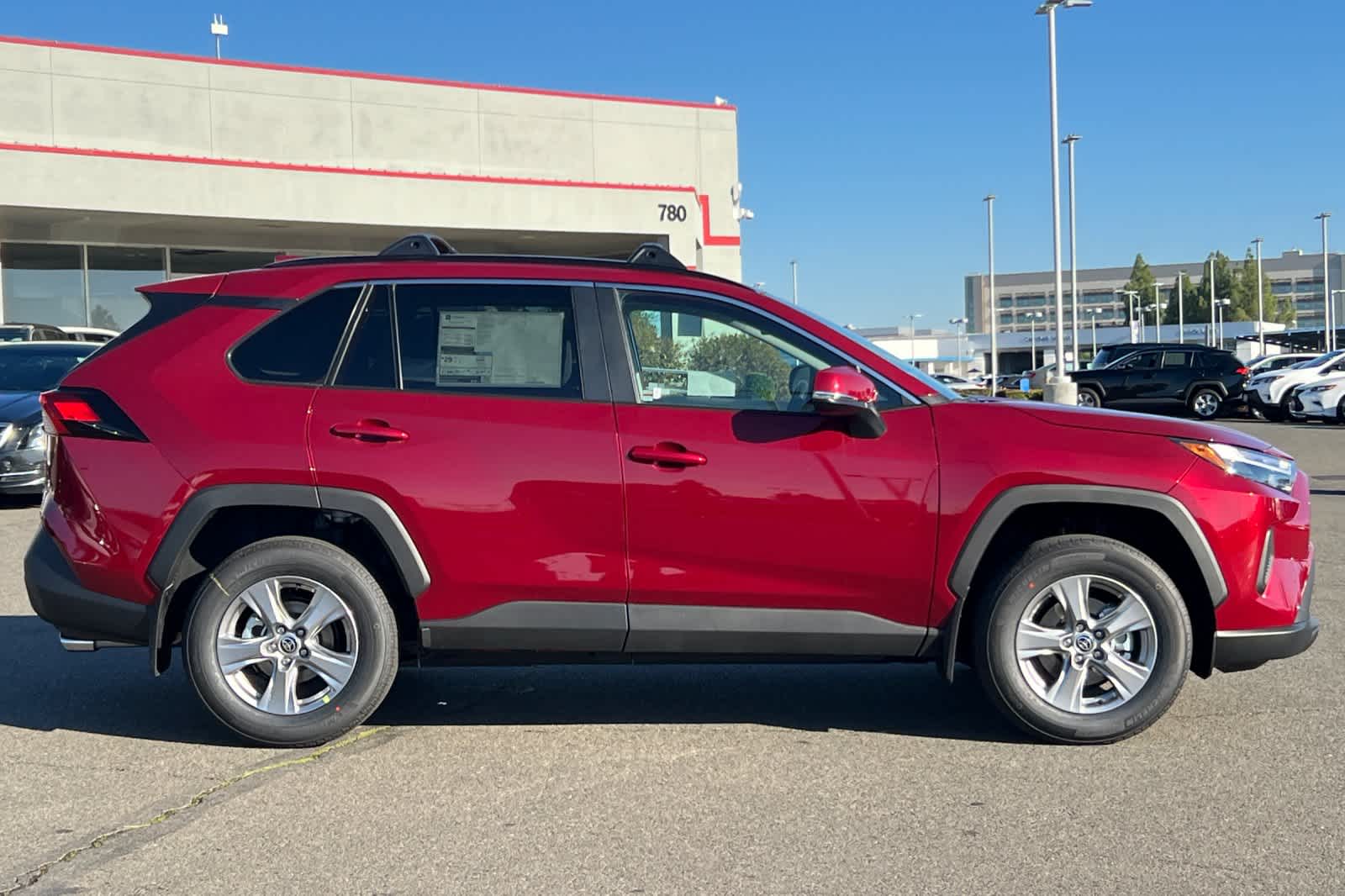 Thumbnail: 2025 Toyota RAV4 - 8