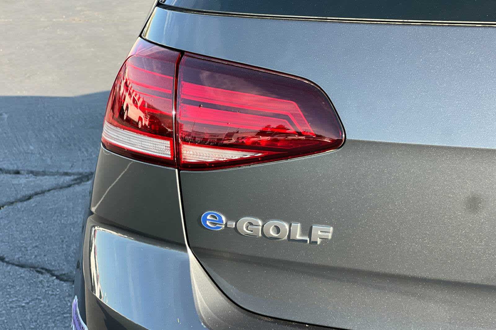 Thumbnail: 2019 Volkswagen e-Golf - 29