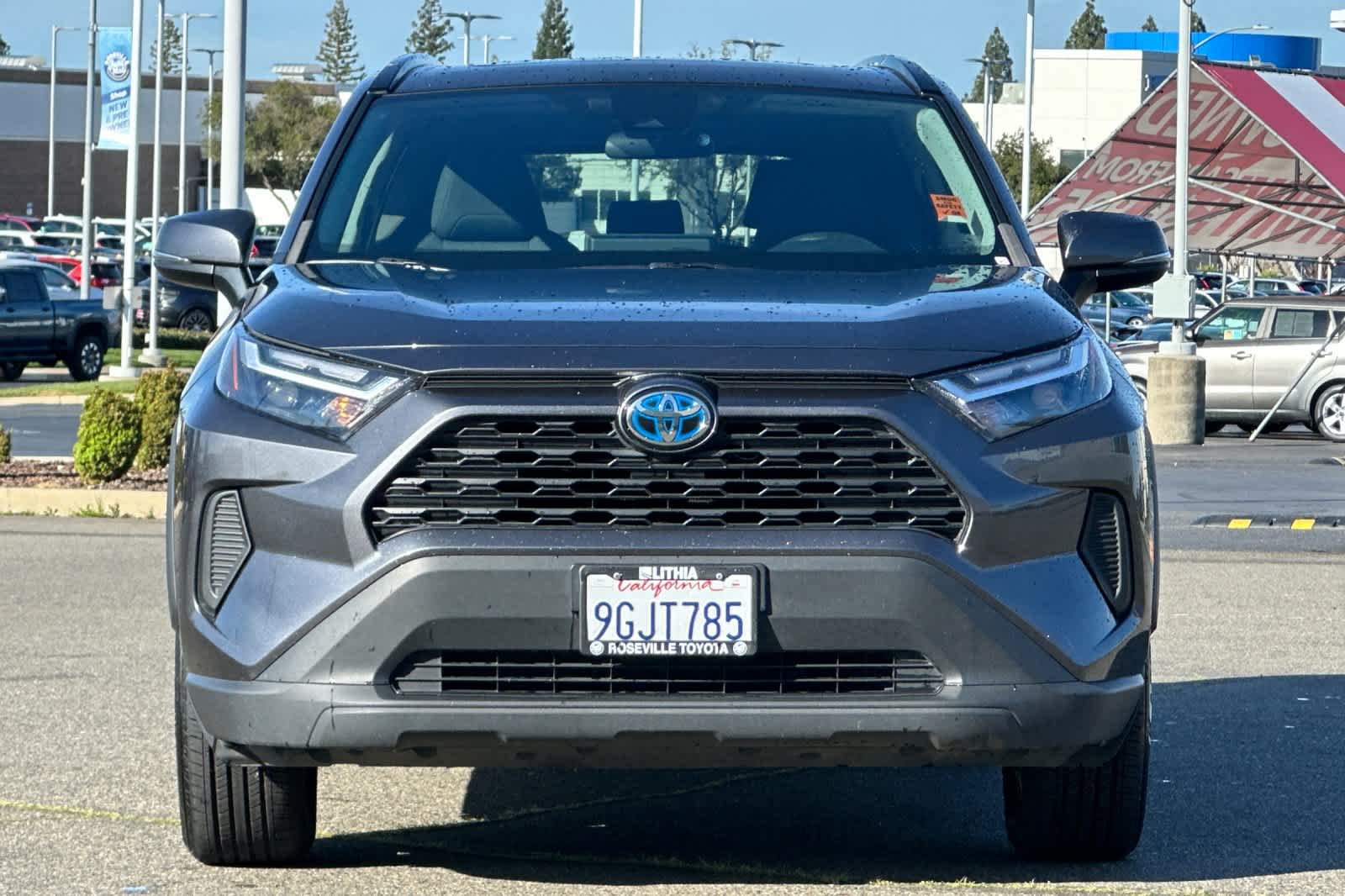 Thumbnail: 2023 Toyota RAV4 - 10