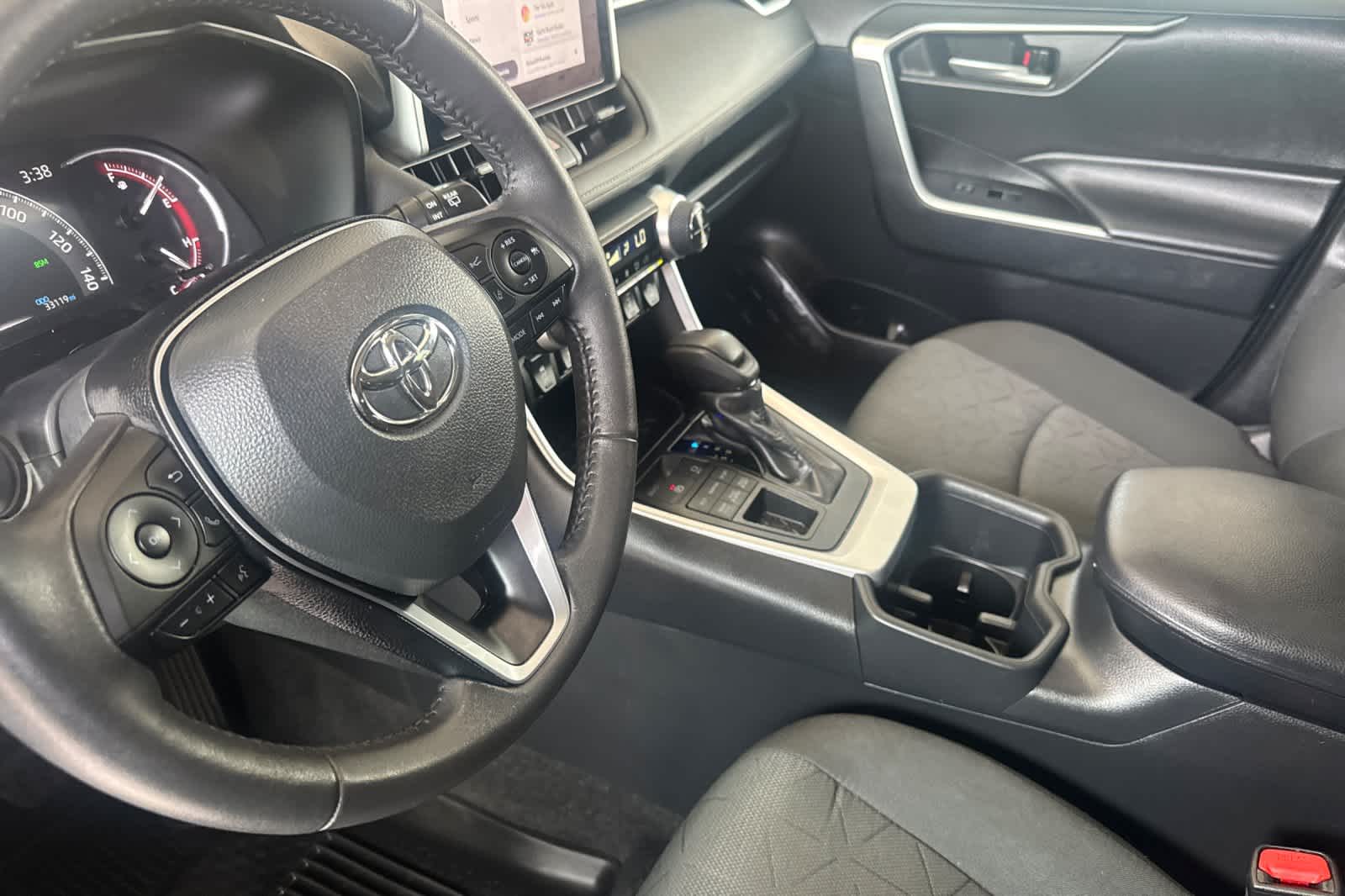 Thumbnail: 2023 Toyota RAV4 - 11