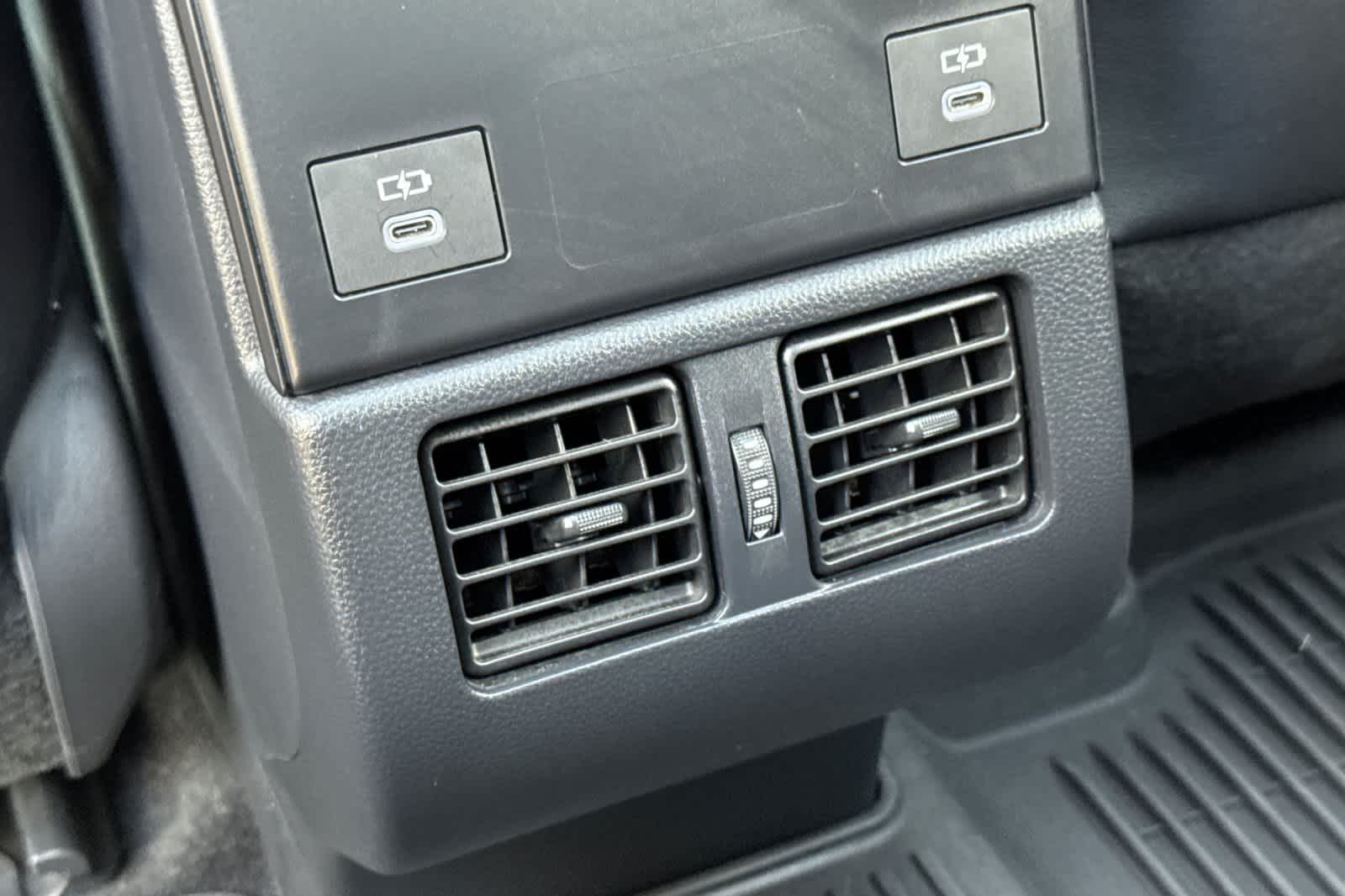 Thumbnail: 2025 Toyota bZ4X - 14