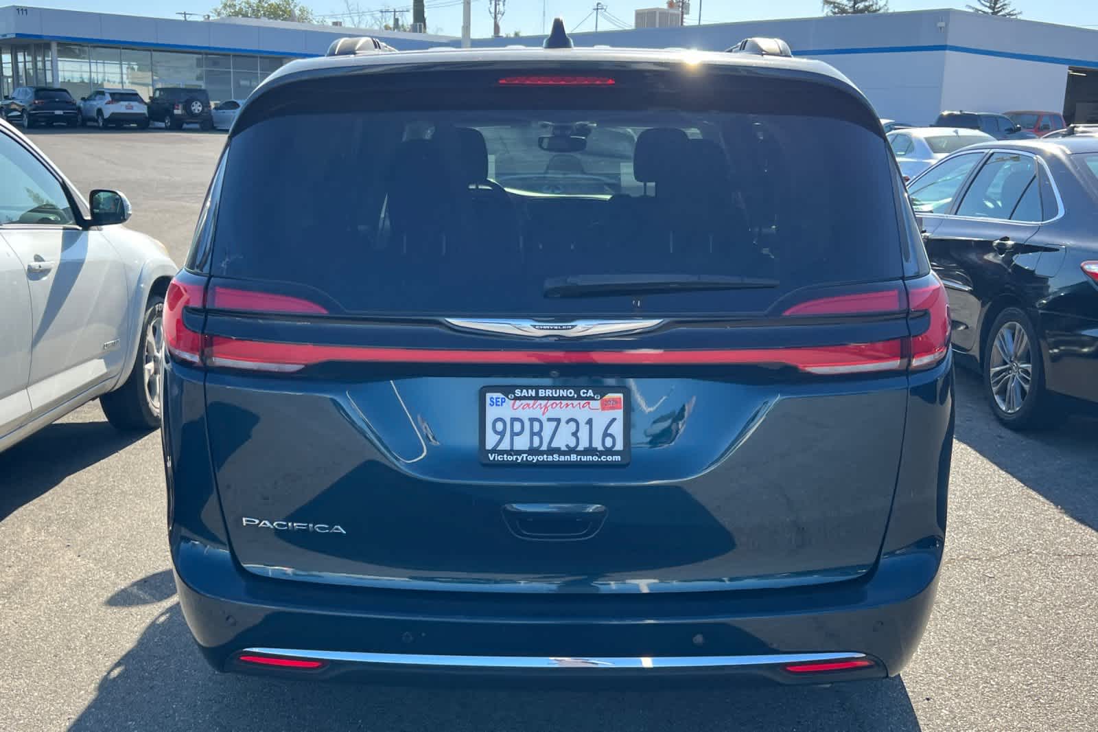 Thumbnail: 2021 Chrysler Pacifica - 5