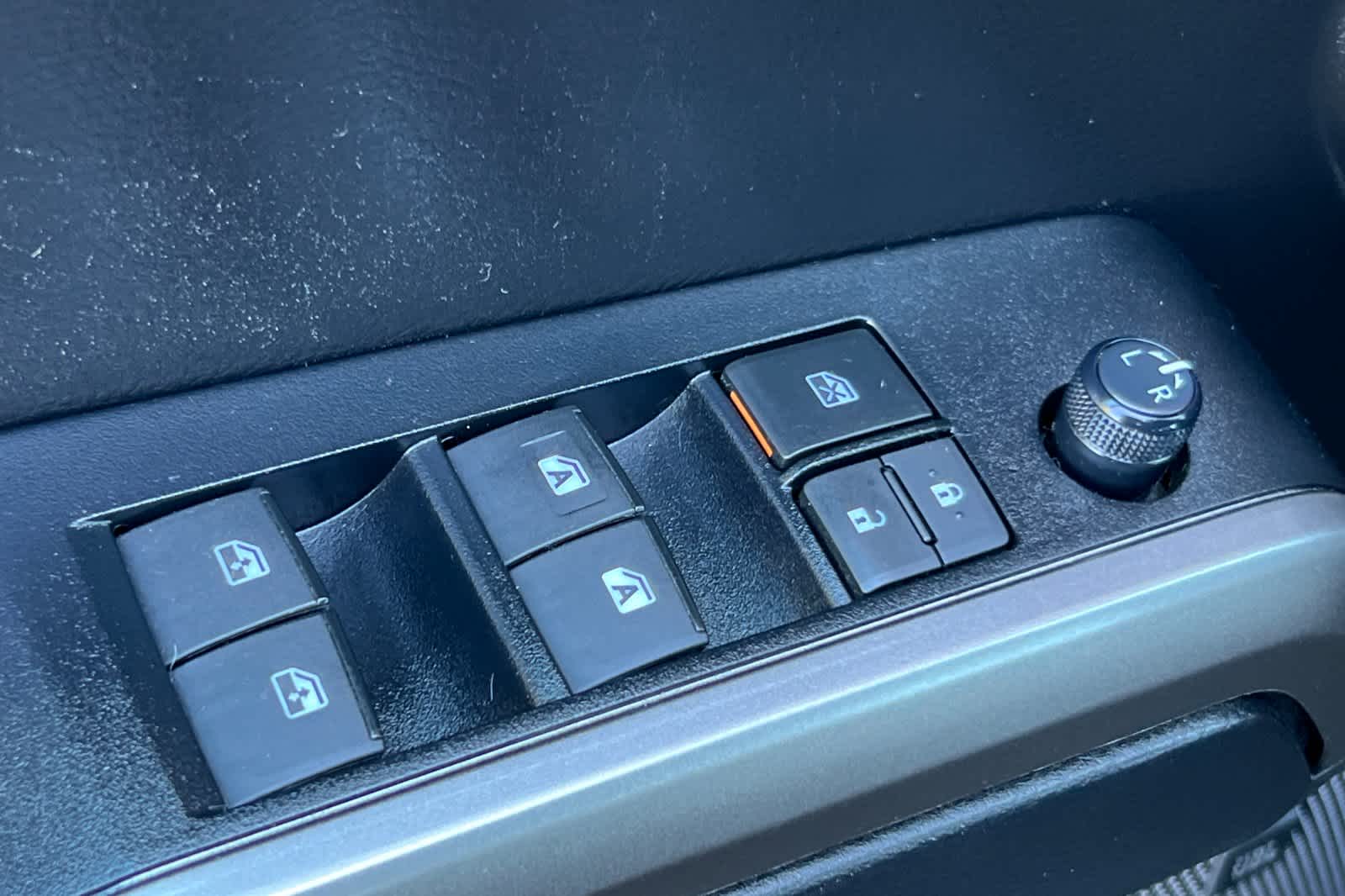 Thumbnail: 2021 Toyota Tacoma - 13