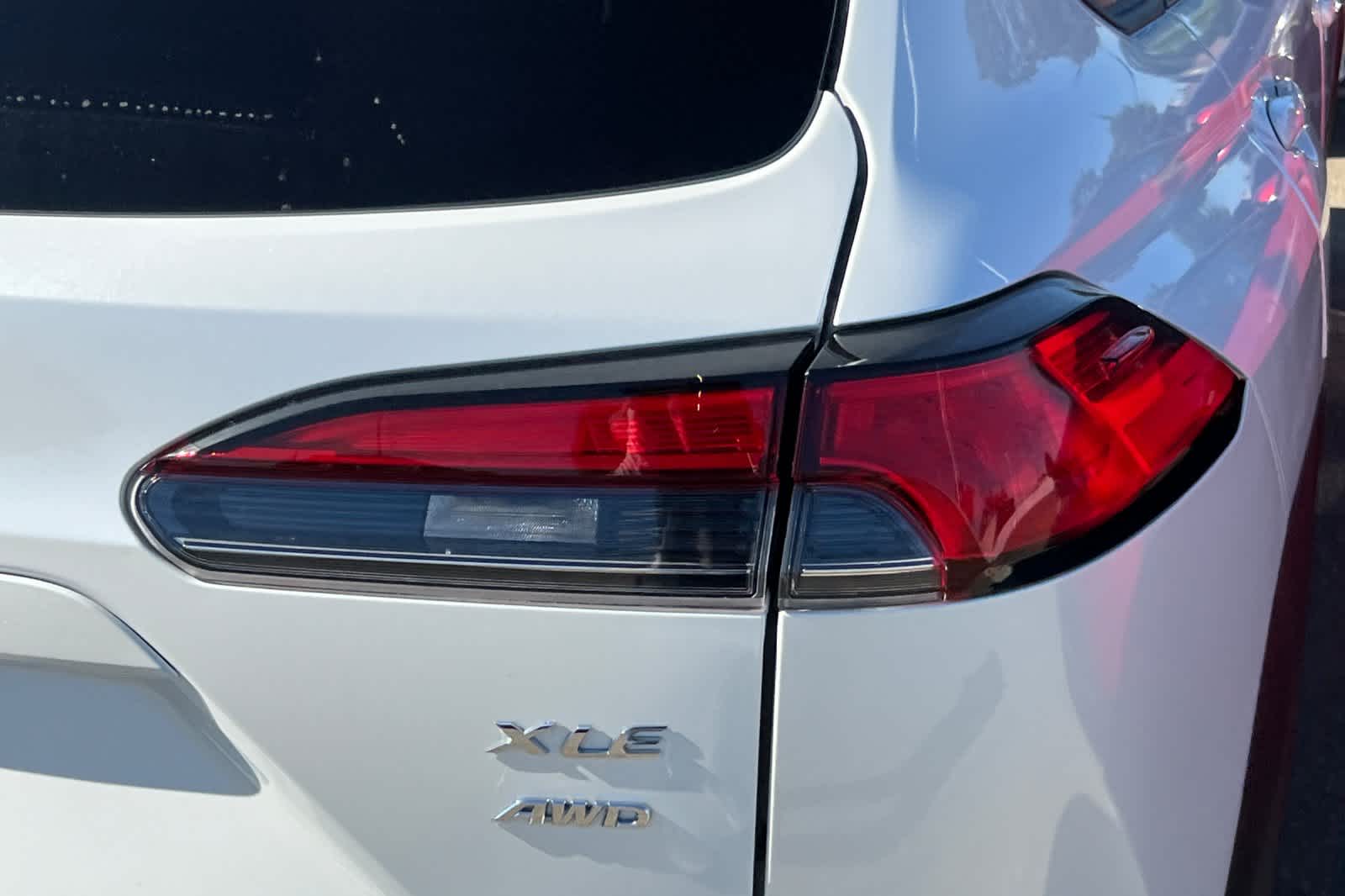 Thumbnail: 2024 Toyota Corolla Cross - 18