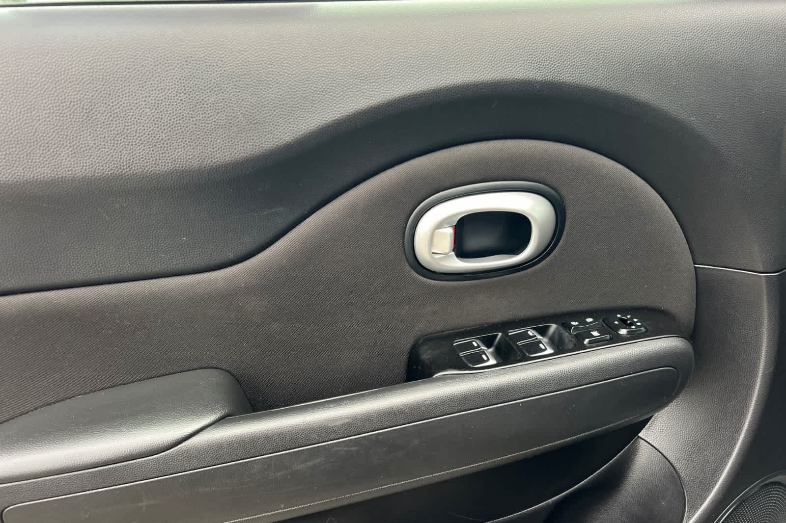 Thumbnail: 2019 Kia Soul - 12