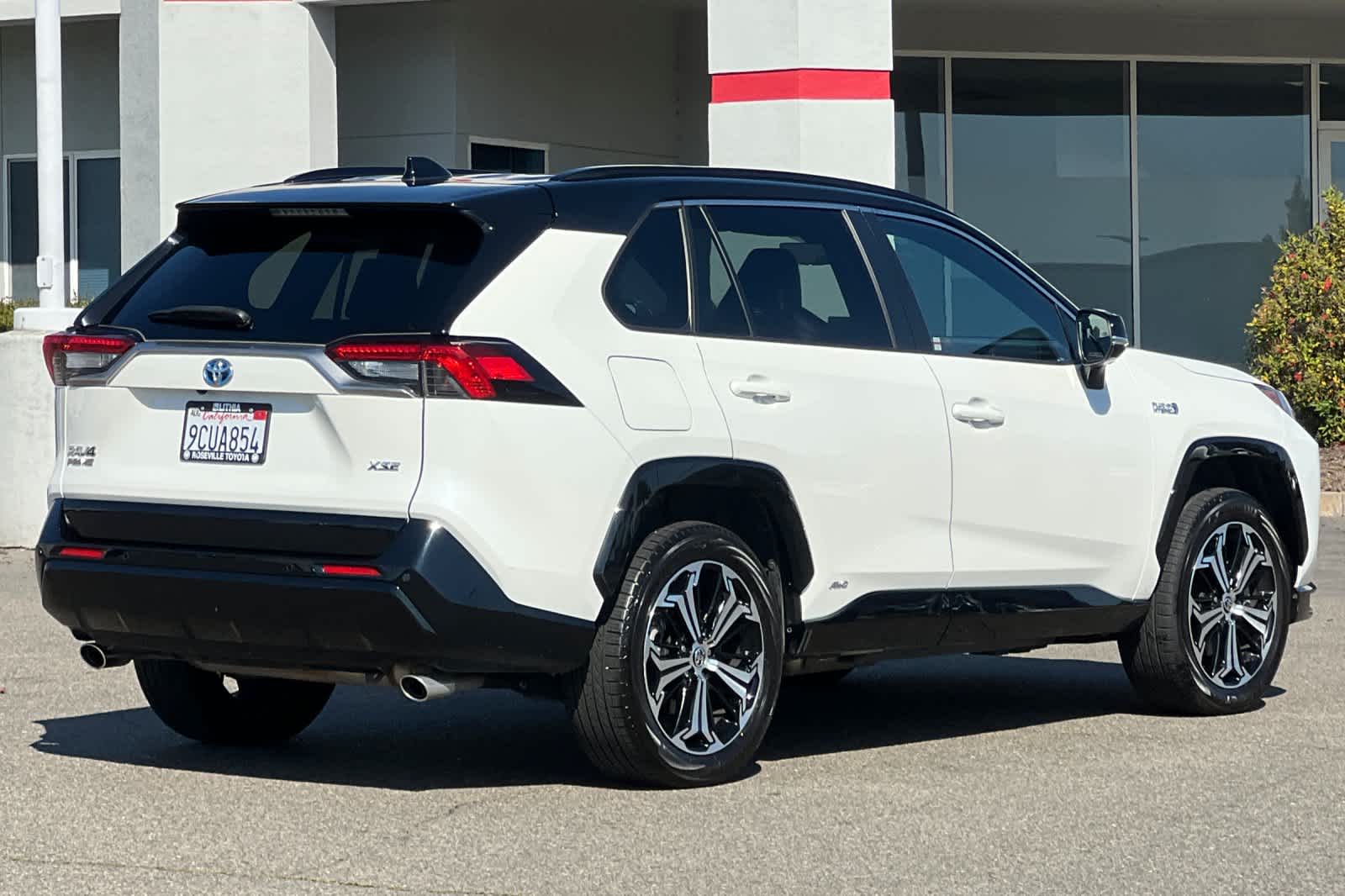 Thumbnail: 2022 Toyota RAV4 - 2