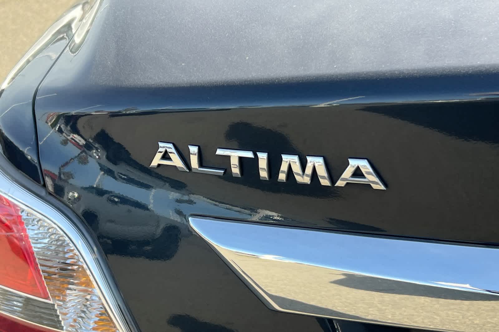 Thumbnail: 2015 Nissan Altima - 7