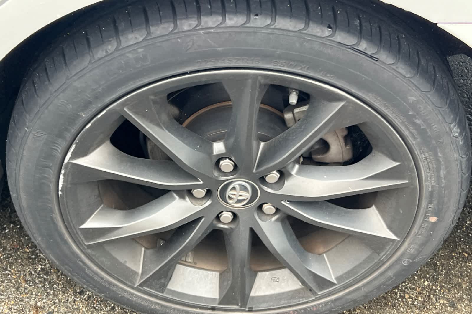 Thumbnail: 2017 Toyota Camry - 18