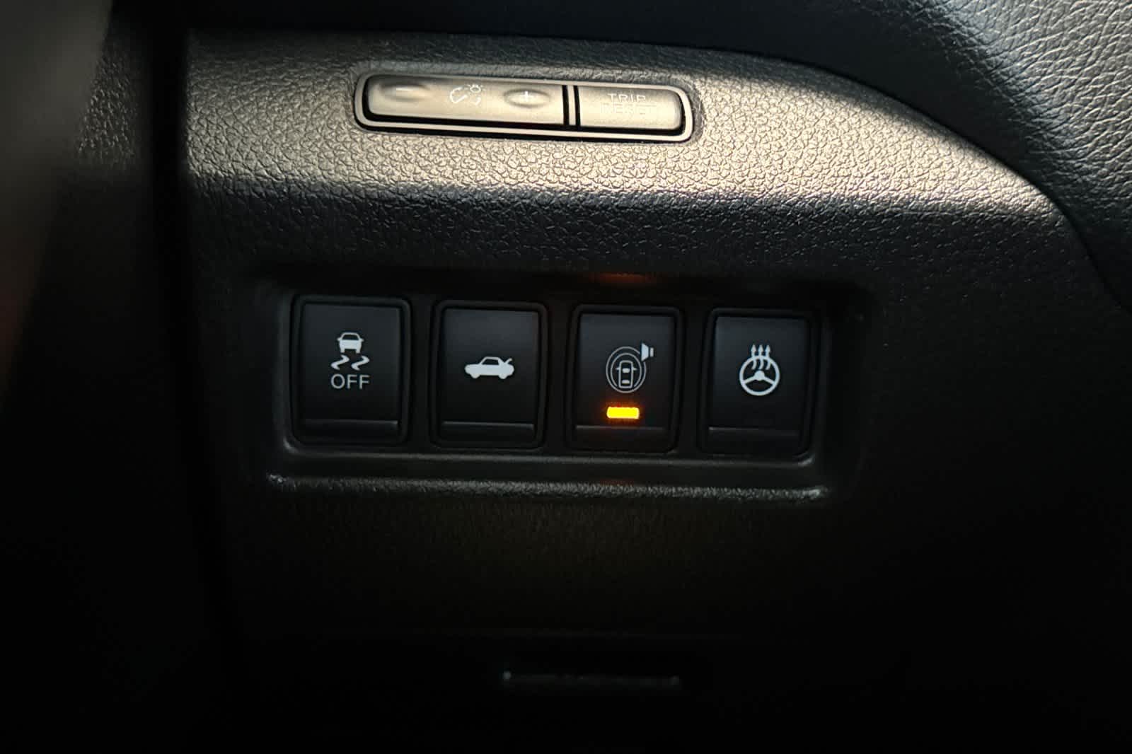 Thumbnail: 2015 Nissan Altima - 30